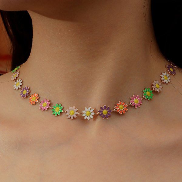 Sweet Daisy Necklace For Women