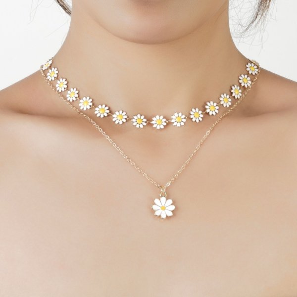 Sweet Daisy Necklace For Women